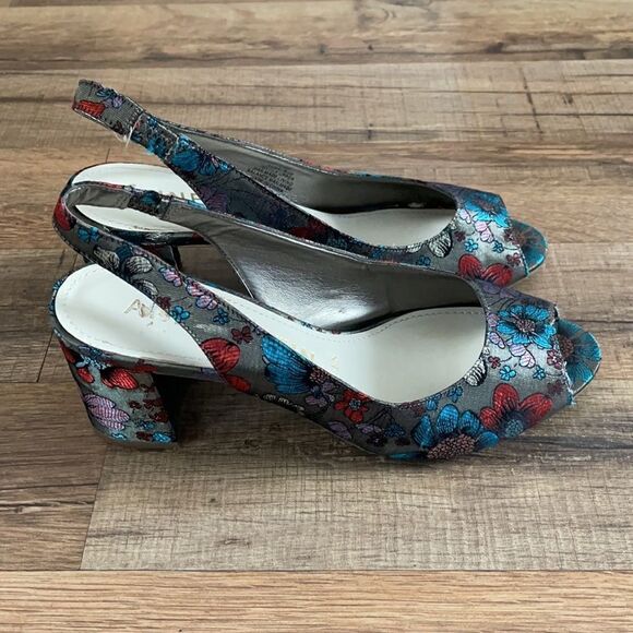 Anne Klein iflex Maurise Floral Sling Back Shoes Sz 7.5 - Picture 5 of 14